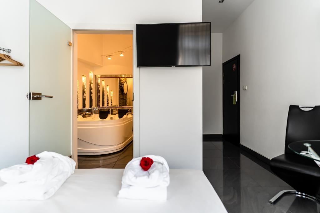 Komorowski Luxury Guest Rooms