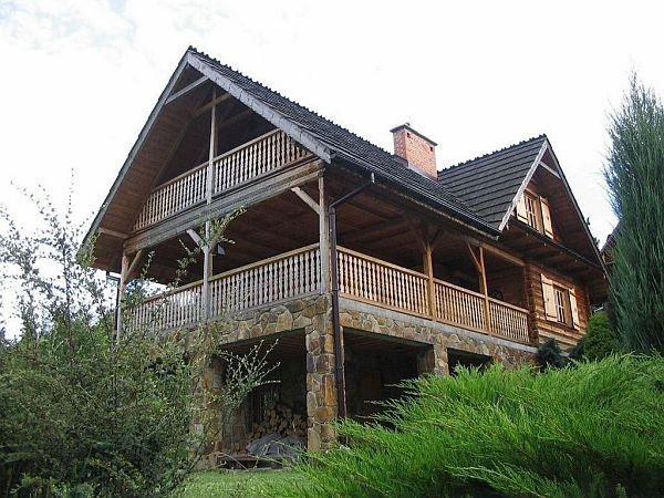 Luksusowy dom z bali drewnianych nad Jeziorem Soliskim