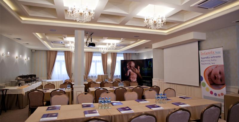 Centrum Szkoleniowo-Konferencyjne  HOTEL HERMAN****