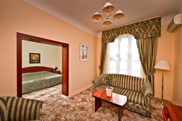 Hotel Grand
