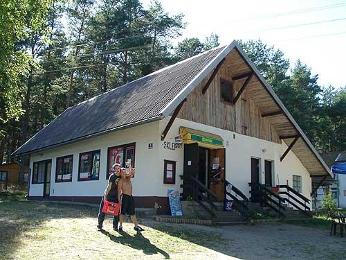 Lena przysta u Joli