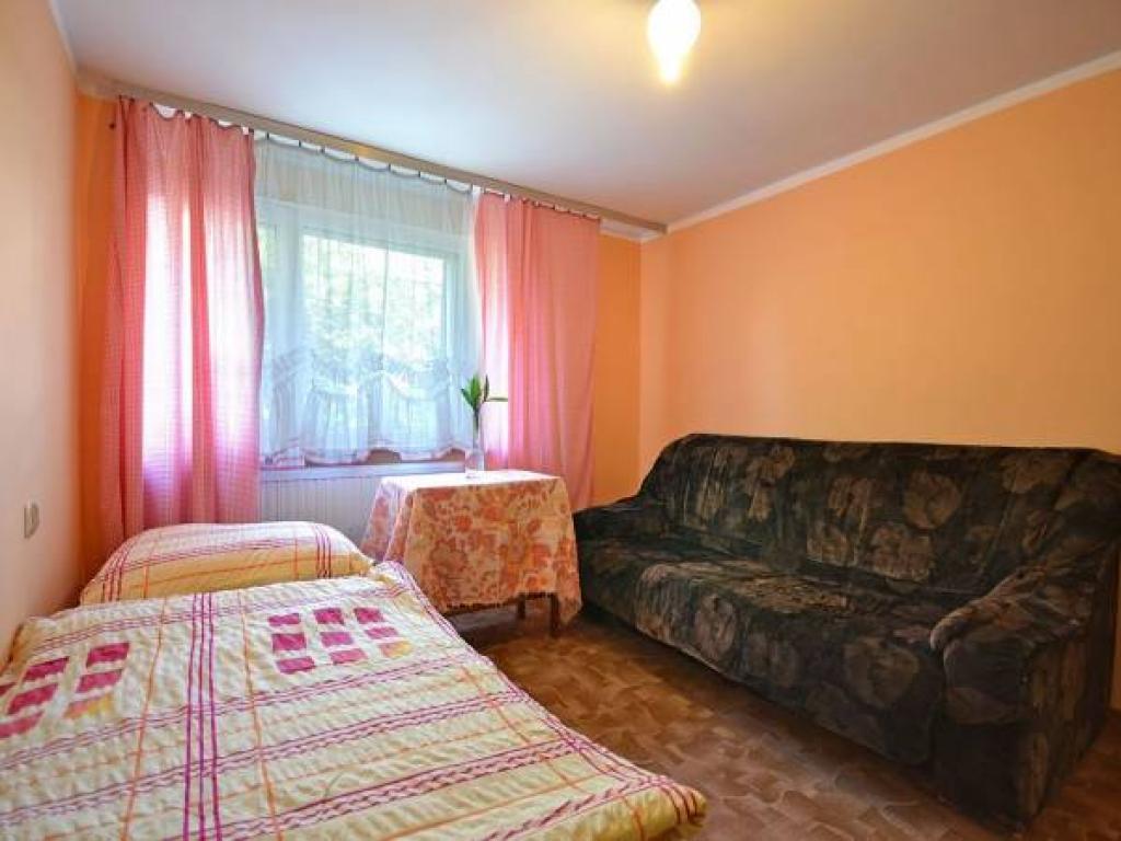Pokoje Gocinne W-akacjowa
