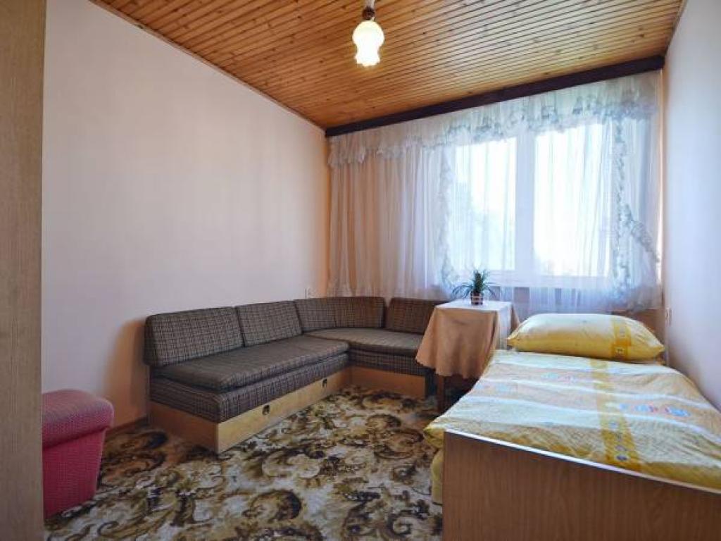 Pokoje Gocinne W-akacjowa