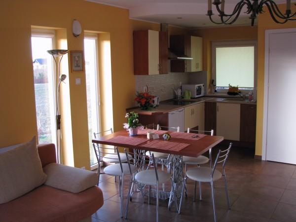Apartamenty i pokoje BEATA w Sasinie k/eby