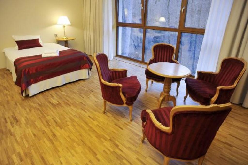 Hotel Mir Jan