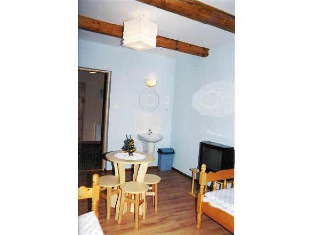 Pokoje Gocinne Stary Dom