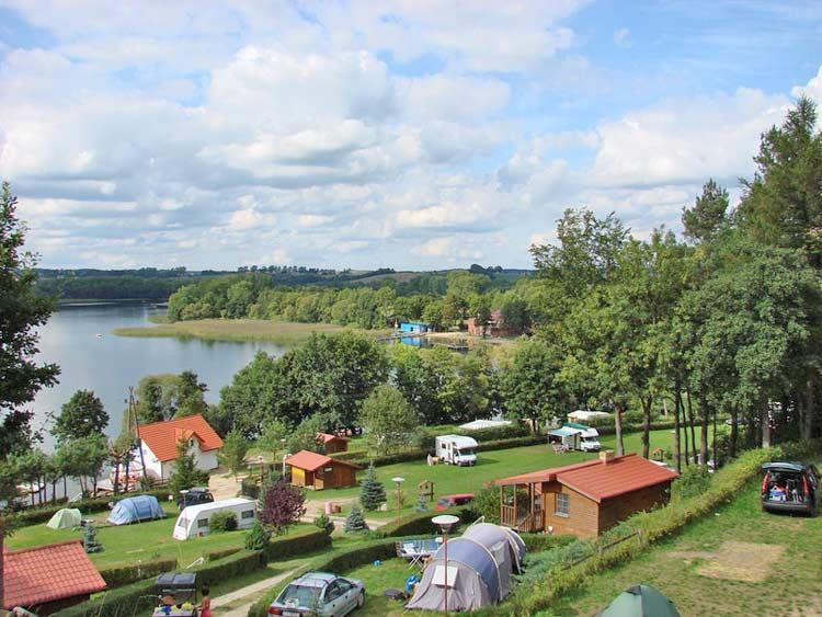 Camping Tamowa nad jeziorem w Chmielnie