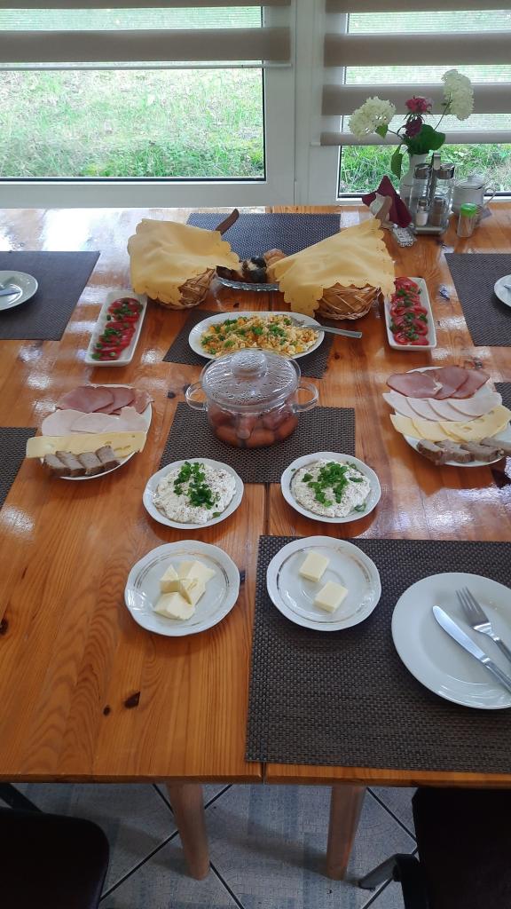 Mazurskie Uroczysko - nad samym jeziorem, noclegi ze  �niadaniem , ��dki, kajaki