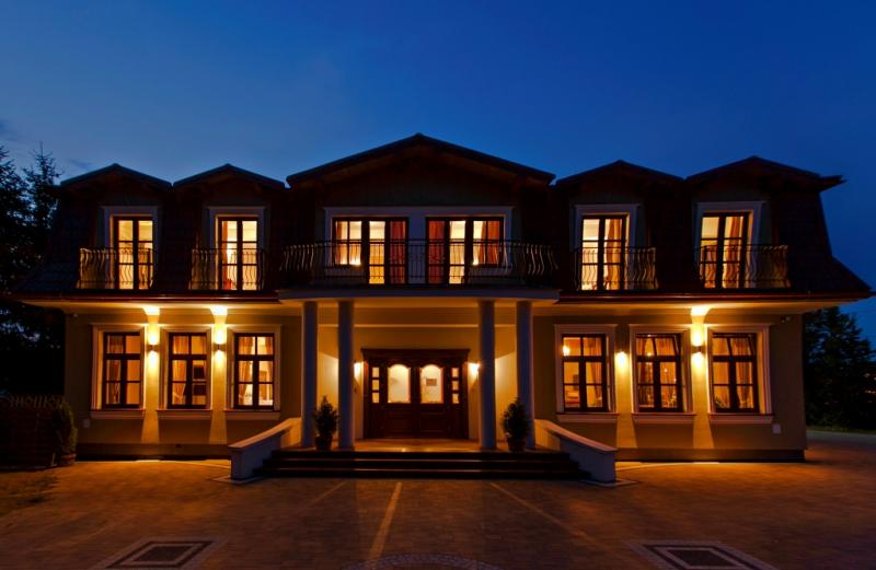Hotel apiscy ***