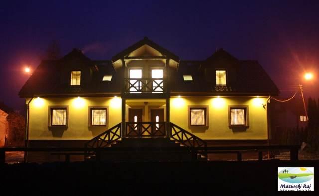 Mazurski Raj - Komfortowa Turystyka; dom i apartamenty 110m2 na 12-24 osb bezp nad jeziorem, Mazury