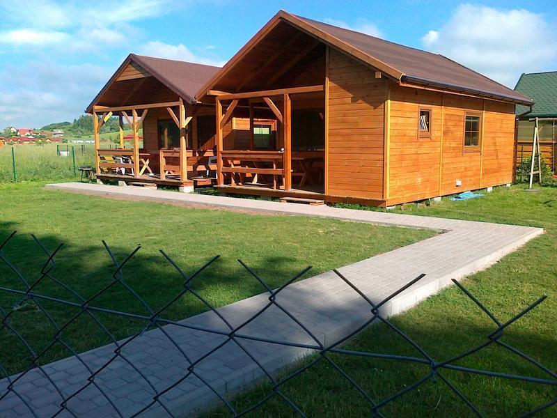Domki Pod Lasem,750m od morza Rusinowo-Jaros�awiec