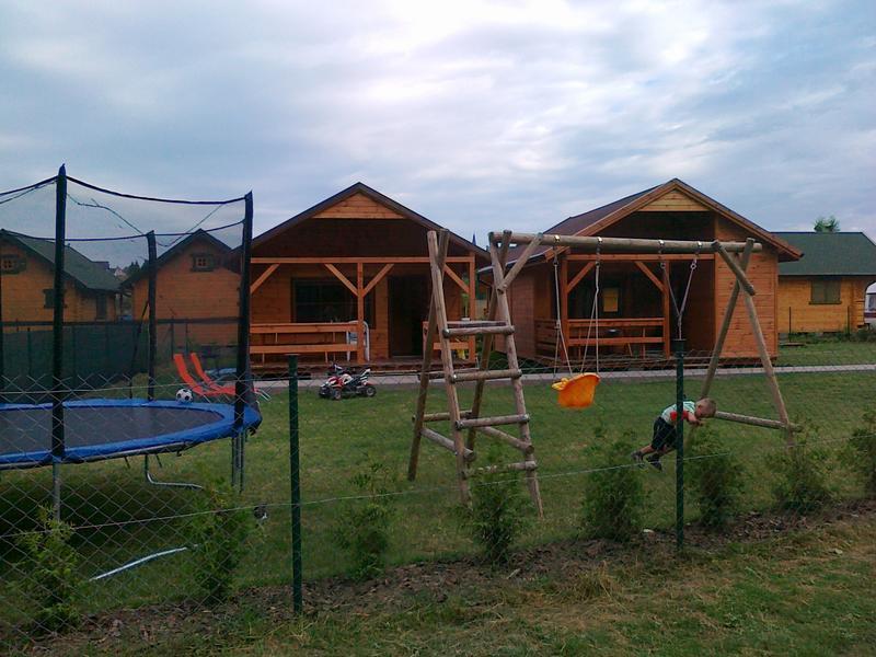 Domki Pod Lasem,750m od morza Rusinowo-Jaros�awiec