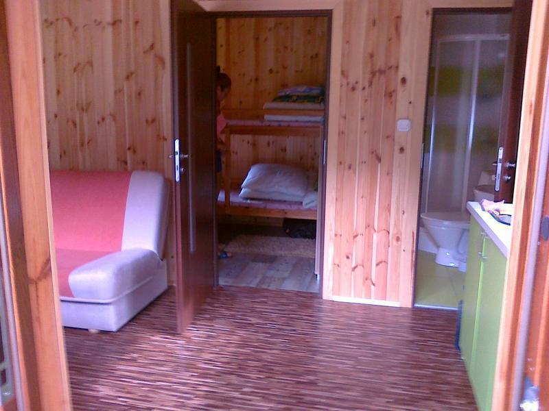 Domki Pod Lasem,750m od morza Rusinowo-Jaros�awiec