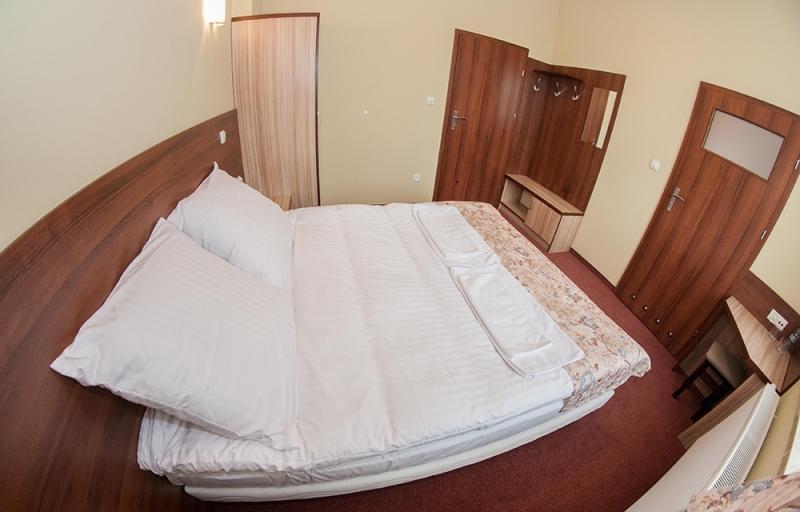 Vera Usugi Hotelarskie.