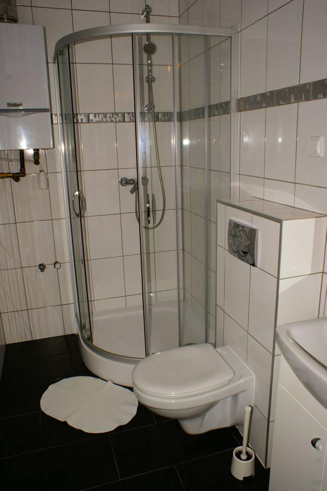 Hostel 999