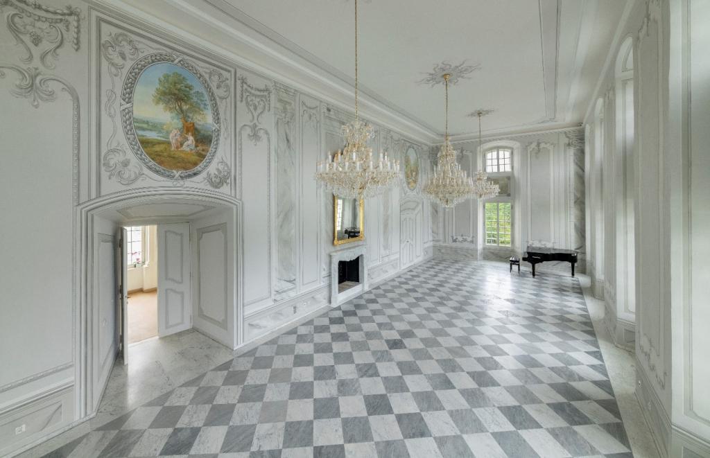 Paac Popielw w Kurozwkach