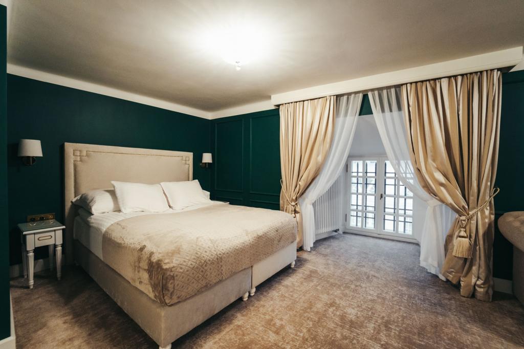 Paac Popielw w Kurozwkach