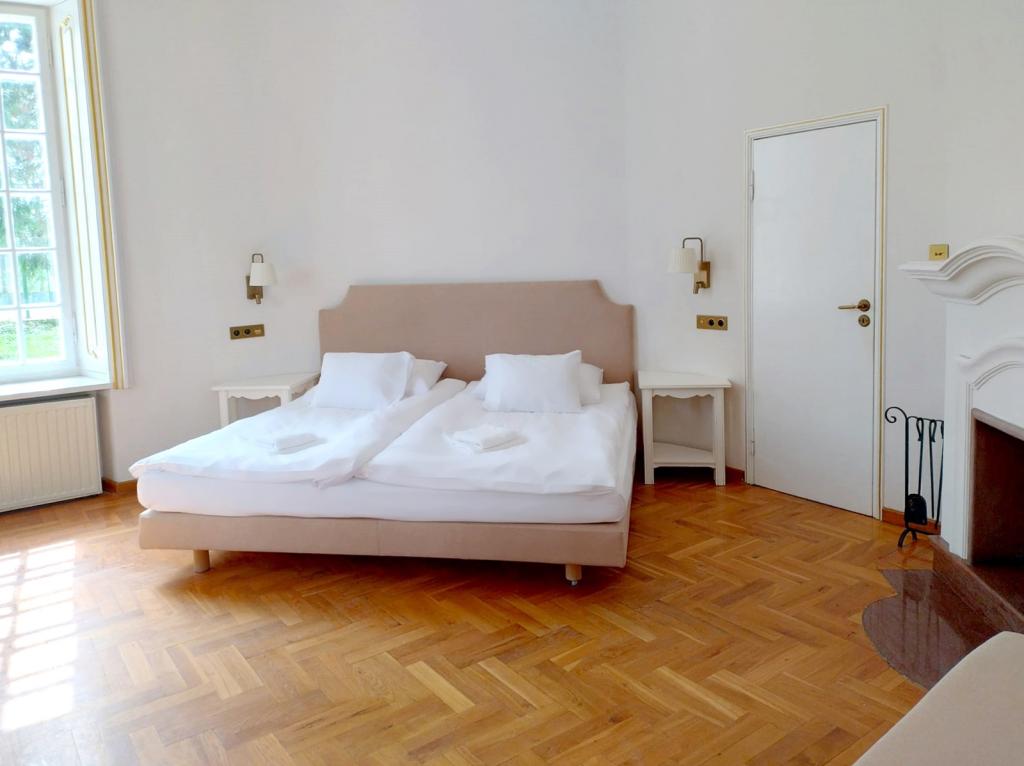 Paac Popielw w Kurozwkach