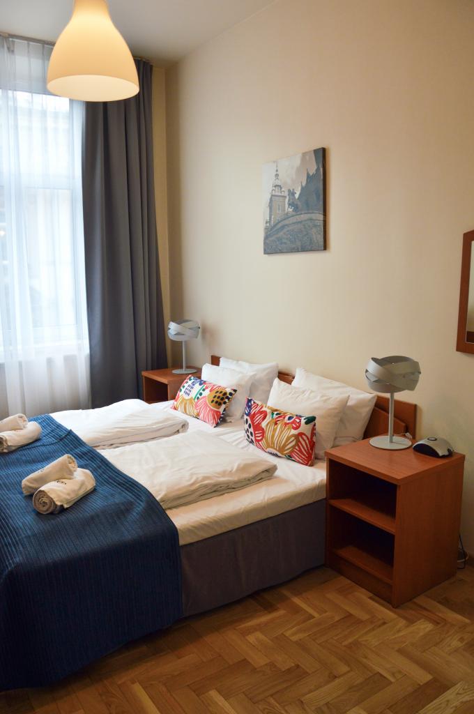 KOSMOPOLITA Guest Rooms & Apartments