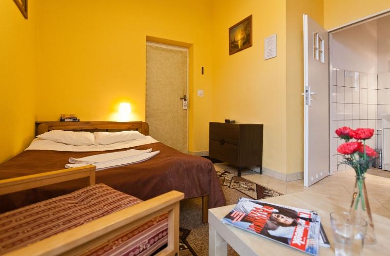 Enigma Hostel & Apartments