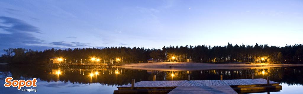 Domki nad zalewem w Majdanie Sopockim