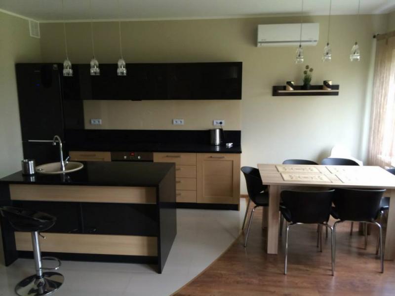 Apartament Ustro