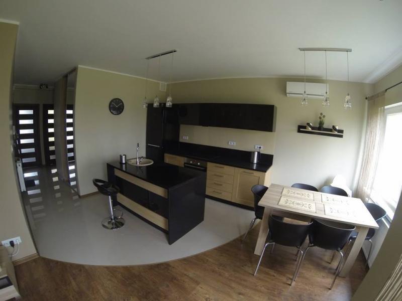 Apartament Ustro