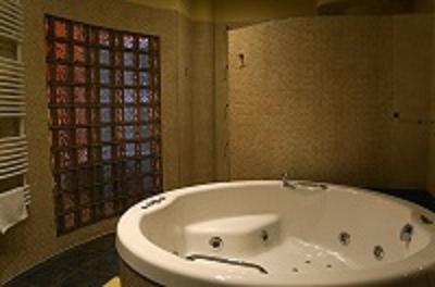 Hotel Sens