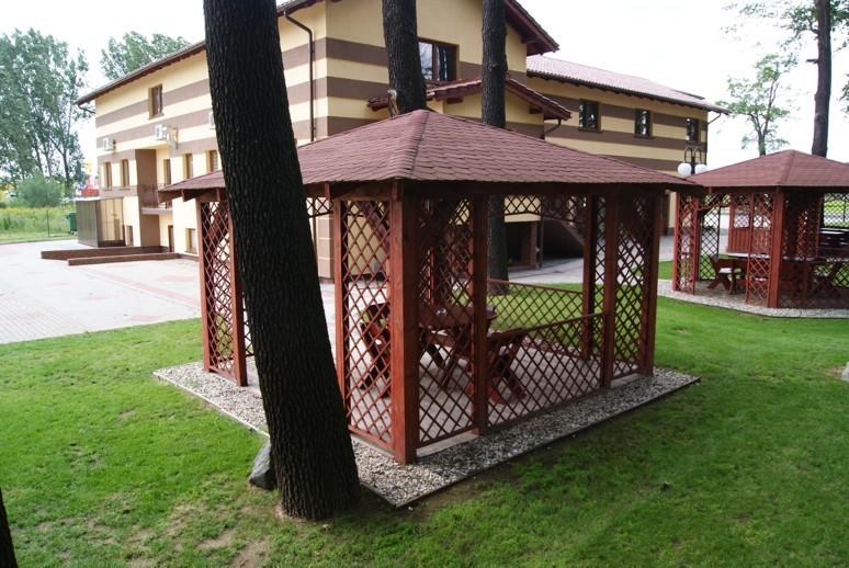 Pod Dbami Restauracja-Hotel