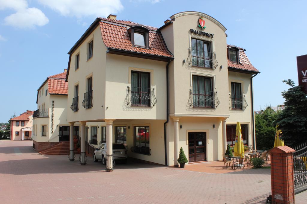 Walewscy - Dworek i Restauracja