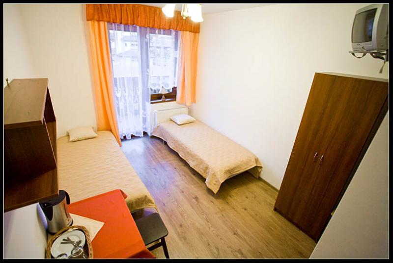 Pokoje Gocinne Nad Brzzkami