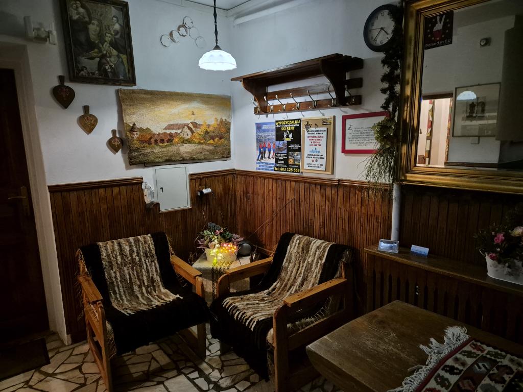 OKOJE GO�CINNY Irena