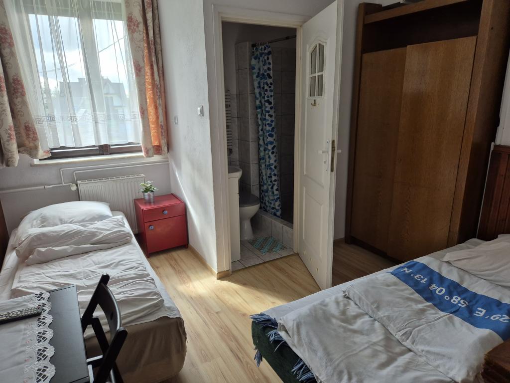 OKOJE GO�CINNY Irena