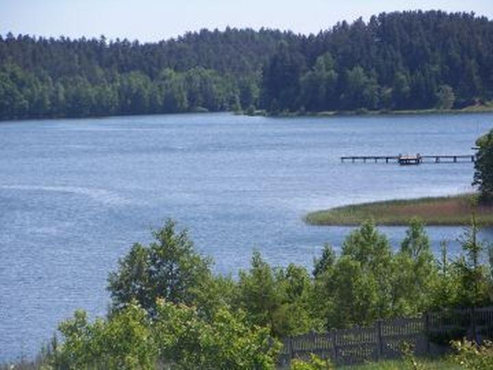 Domki nad jeziorem gowidlino