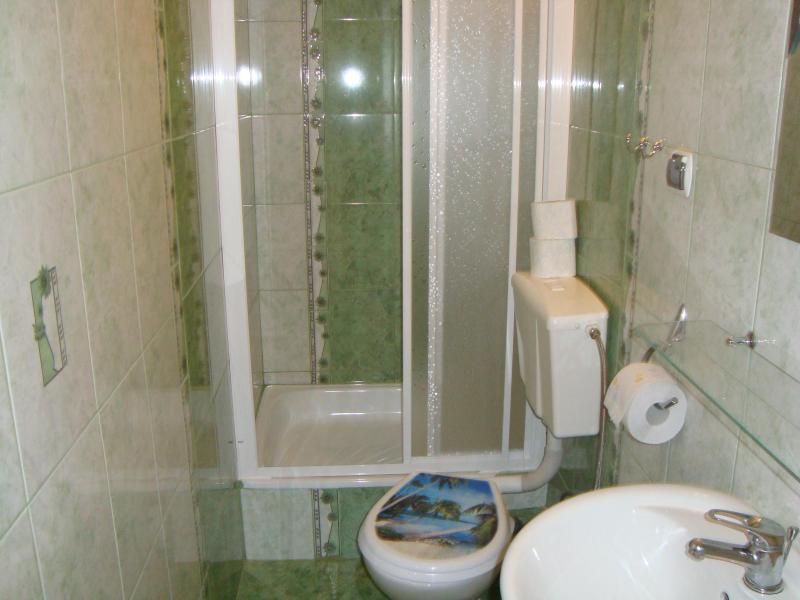 Pokoje z azienkami Wioletta
