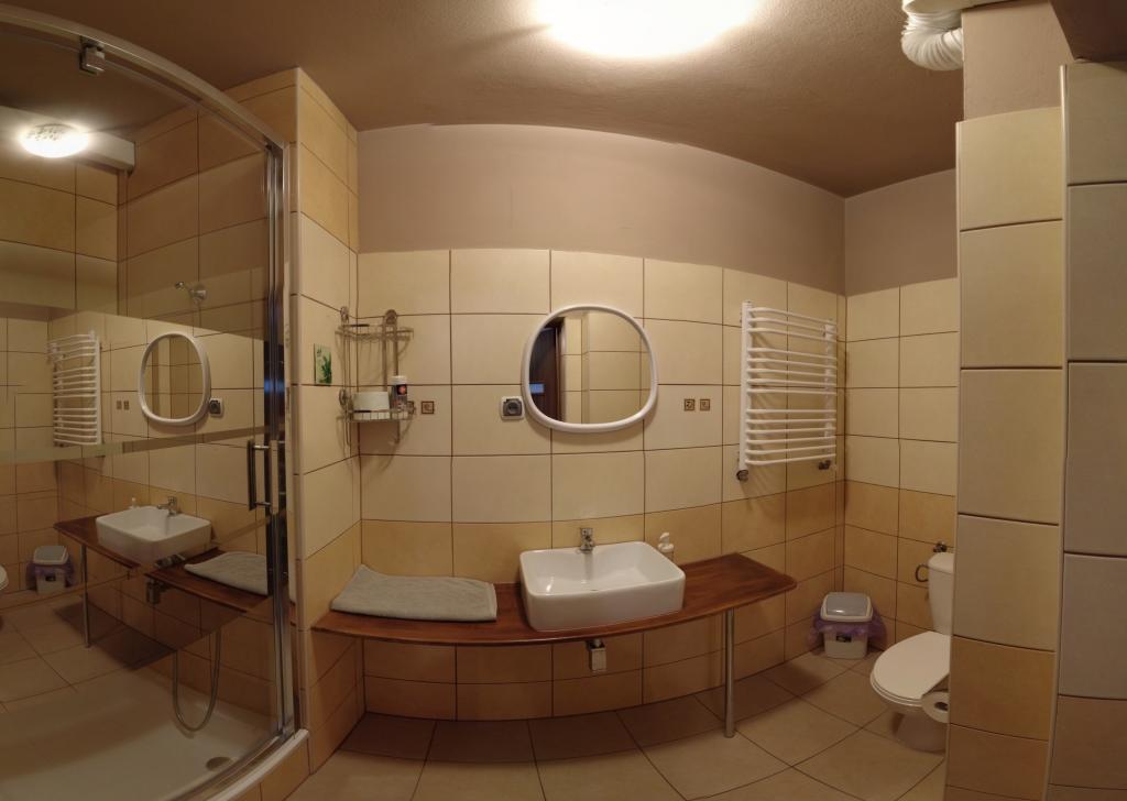 Pokoje Gocinne Pod Cupron