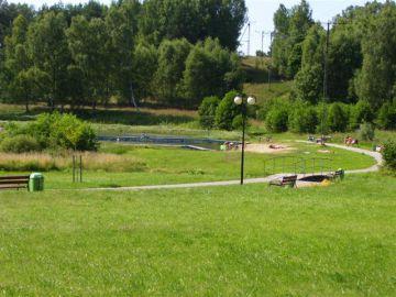 Domek caoroczny nad jeziorem