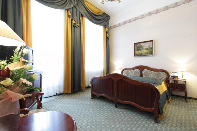 Savoy Hotel **
