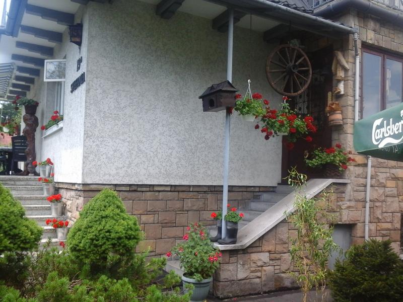 WYNAJEM   POKOI   I    APARTAMENTW    ZAKOPANE