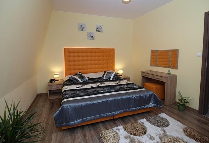 Villa Avena z basenem