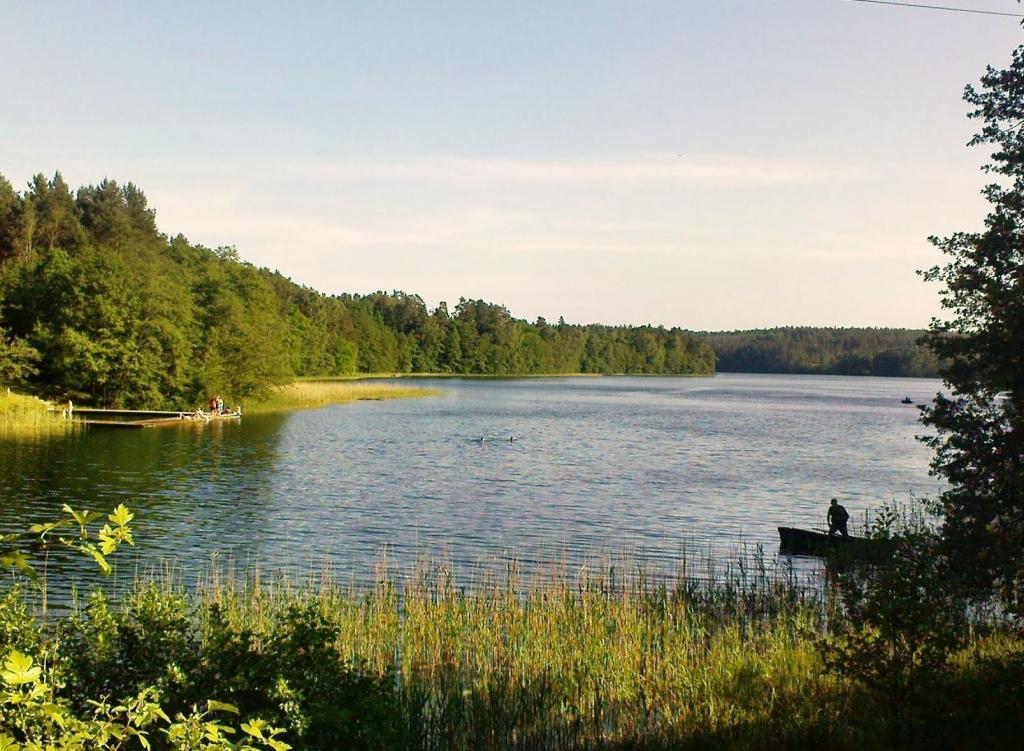 Mazury,dom w Orzynach nad jeziorem