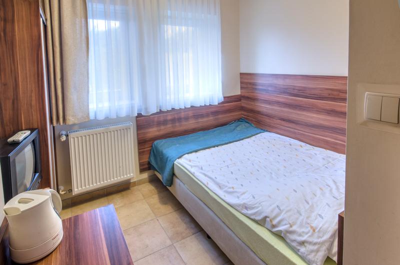 Pokoje Gocinne i Domki azy