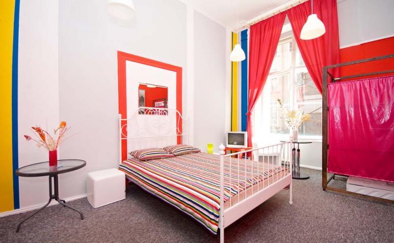 Avantgarde Hostel