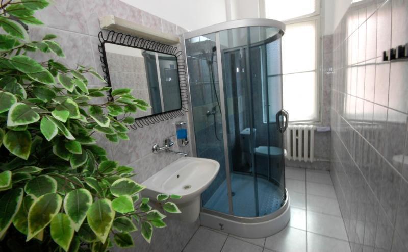 Avantgarde Hostel