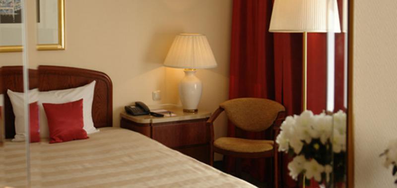 Crown Piast Hotel & Park