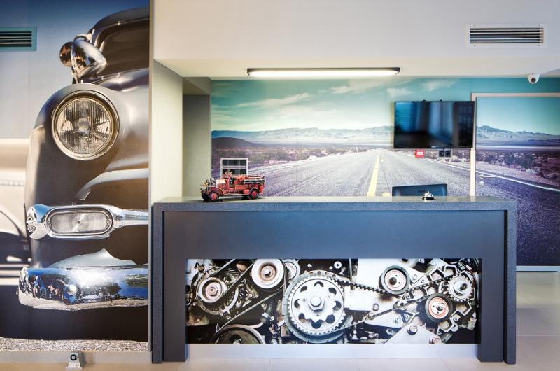 Automobil Hotel