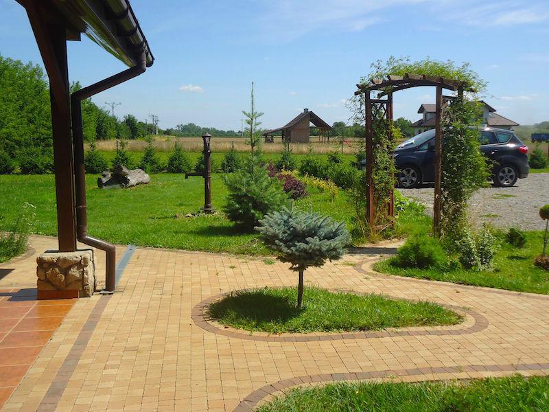 Pokoje Gocinne Pod Lipami