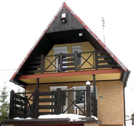 Dom caoroczny Orzechowo