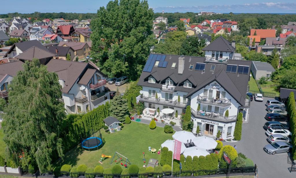 Admira Pensjonat  & Restauracja