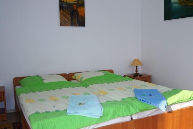 Apartament oraz pokoje nad jeziorem